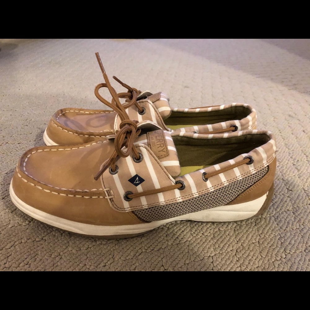 Women’s Sperry top-sider